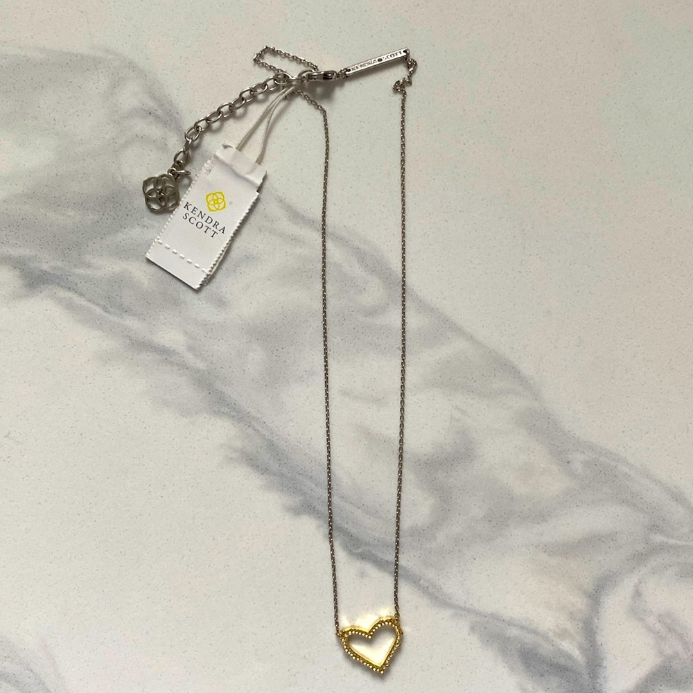 Kendra Scott NWT ❤️Necklace